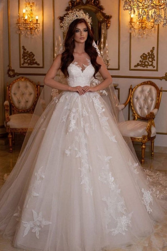 Stunning A-Line Bateau Neck Tulle Floor-Length Wedding Dress with Lace Appliques