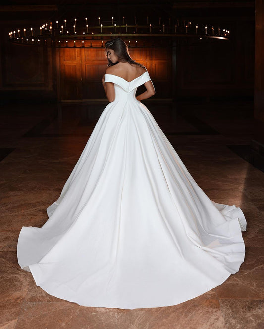 Classic White Wedding Dress Ball Gown Off The Shoulder Satin Bridal Gown