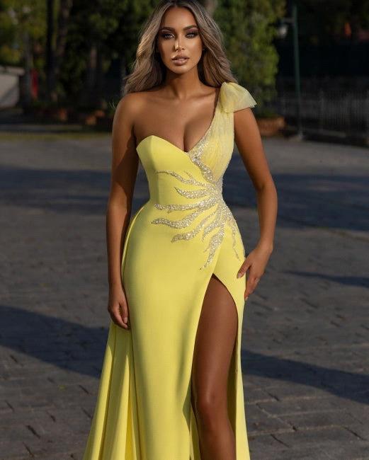 Elegant One Shoulder Yellow High Split Sleevless Mermaid Prom Dress