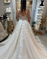 Elegant Wedding Dress Scoop Neck A Line Wedding Dress with Lace Appliques