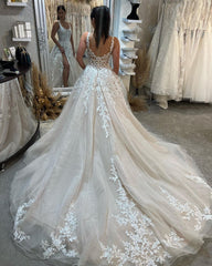 Elegant Wedding Dress Scoop Neck A Line Wedding Dress with Lace Appliques