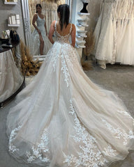 Elegant Wedding Dress Scoop Neck A Line Wedding Dress with Lace Appliques