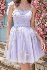 Lilac Bowknots A-Line Short Graduation Dress with Embroidery