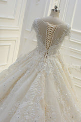 Luxurious Ball Gown Long Sleeves Lace Applqiues Beaded Wedding Dress