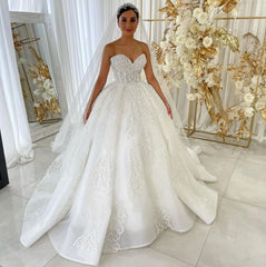 Sweetheart Princess A Line Wedding Dress Garden Lace Appliques Dress For Bride